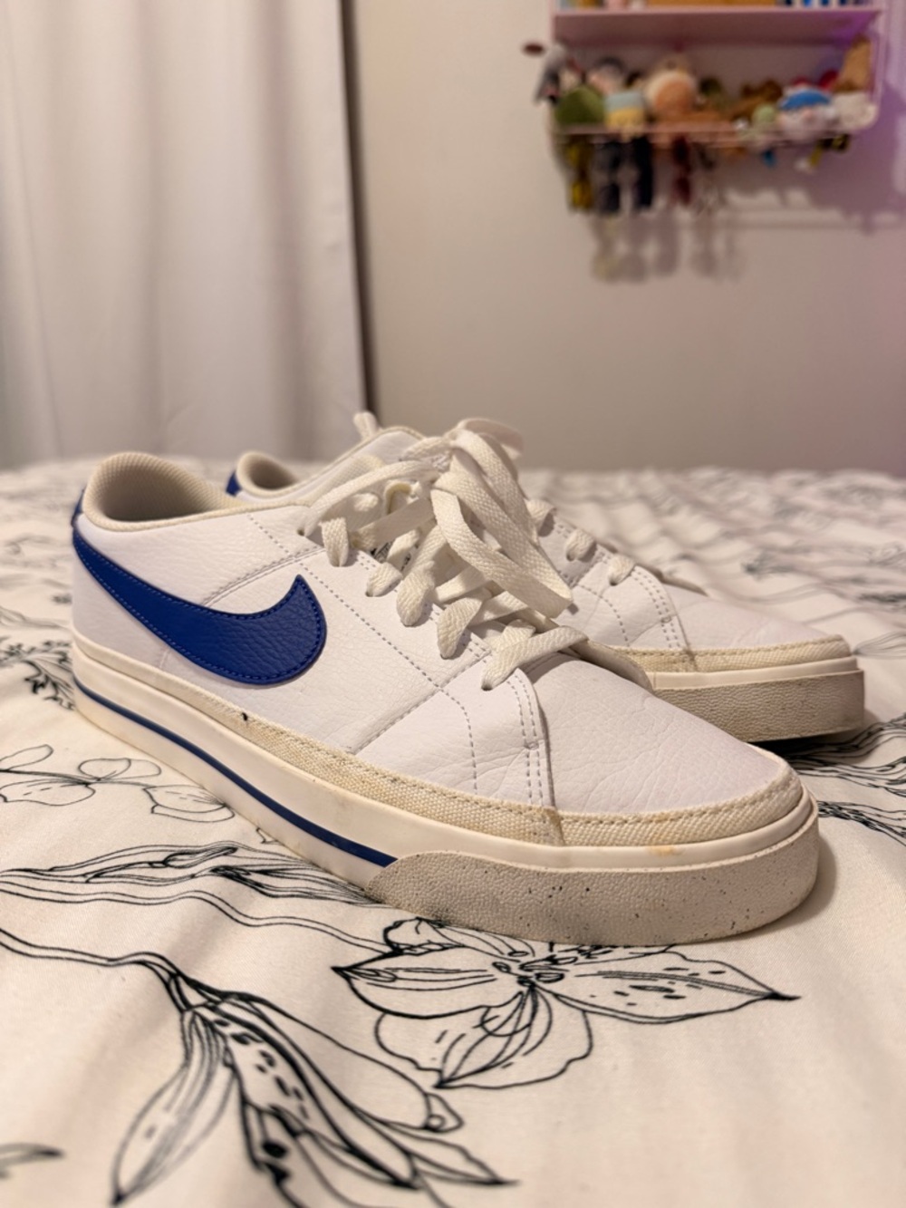 Nike Men’s White Sneakers with Blue Swoosh